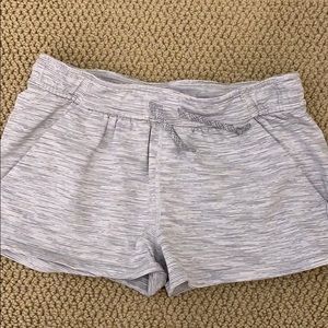 Cute design ivivva shorts!!